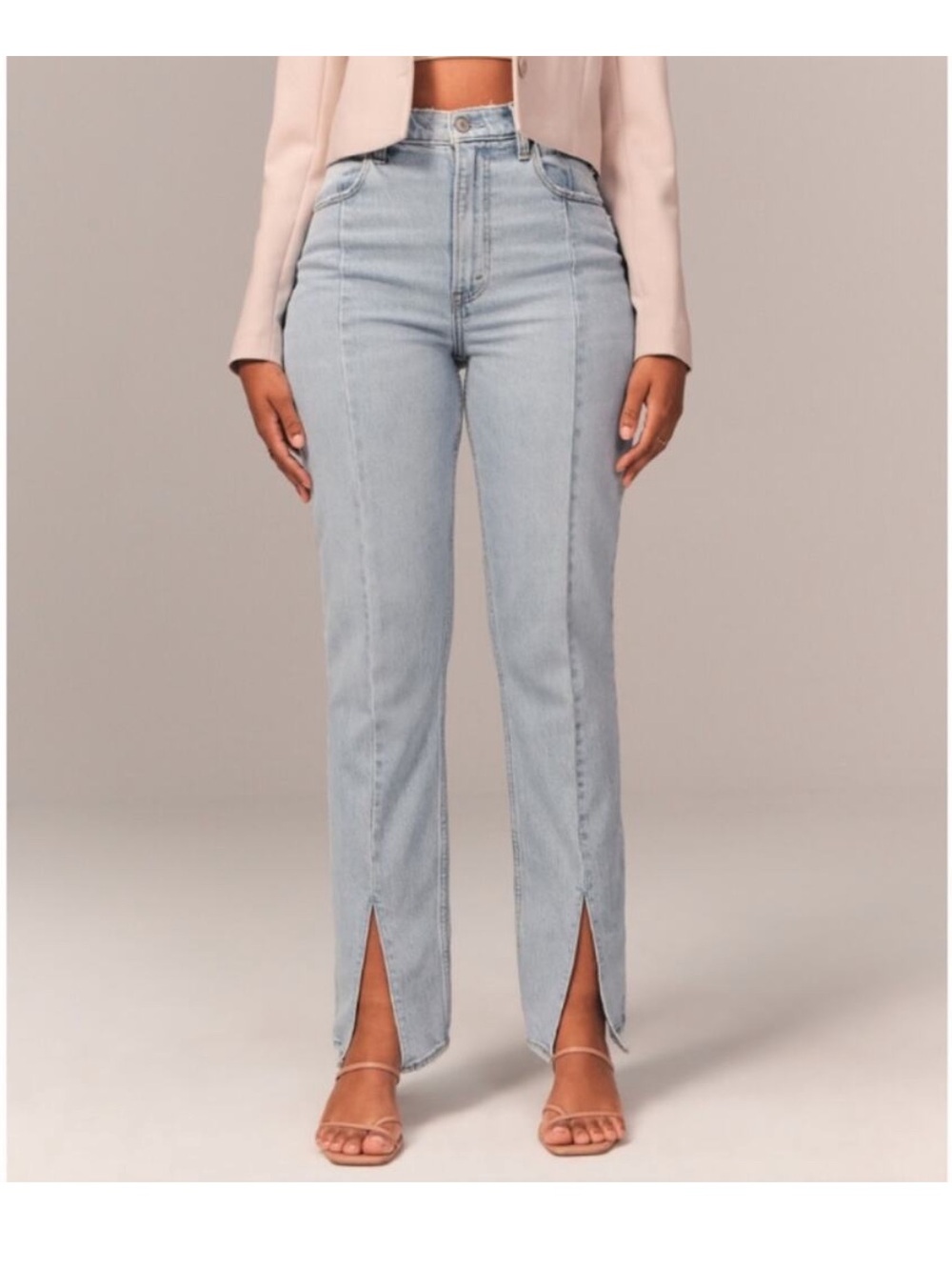 Curve Love Light Wash 90s Straight High Rise with Split Hem